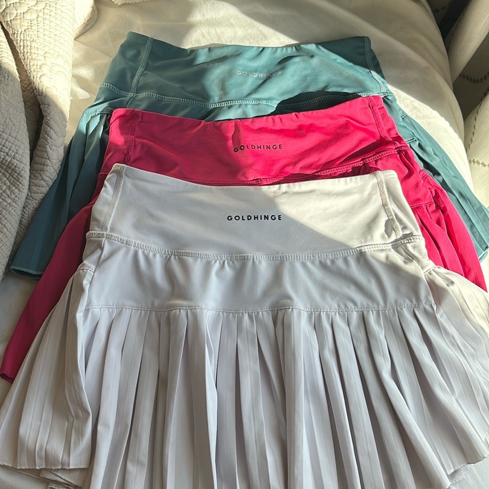 3 Goldhinge skirts